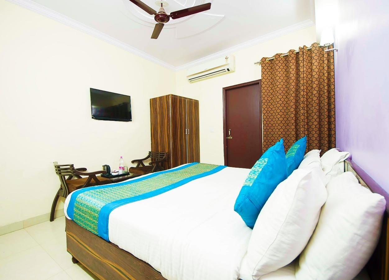 Airport Hotel Green Heights New Delhi Ngoại thất bức ảnh